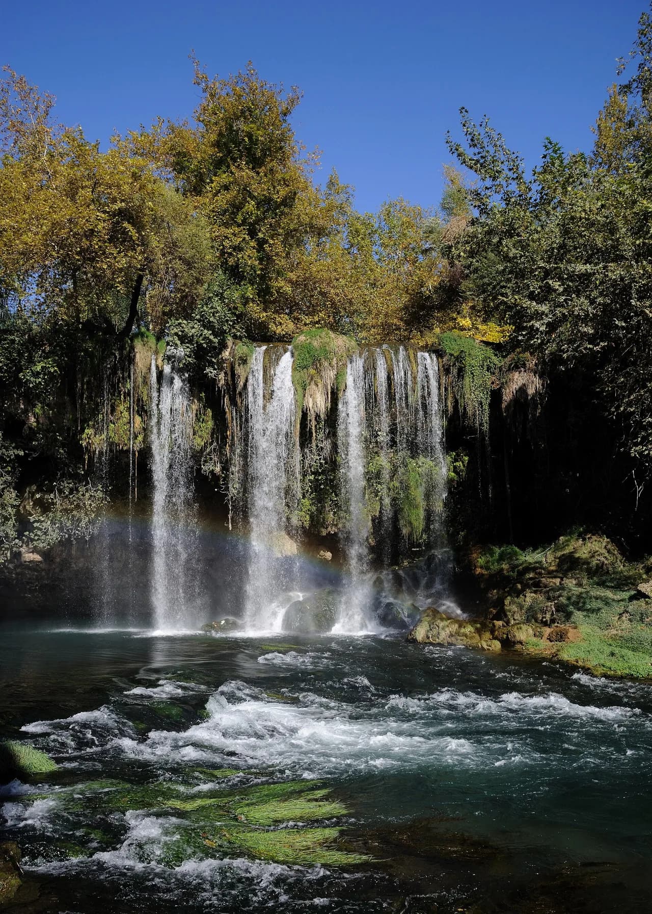 Antalyada Düden şəlaləsi