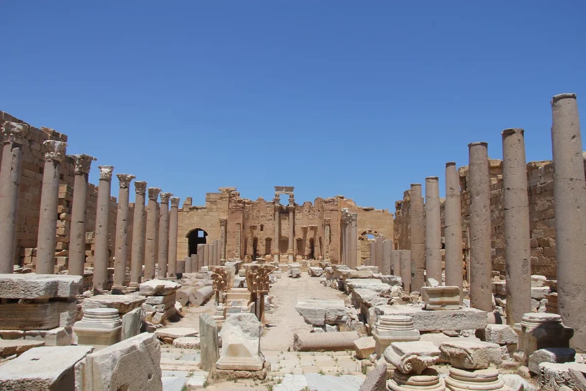 Liviyada qədim Roma şəhəri Leptis Magnanın xarabalıqları